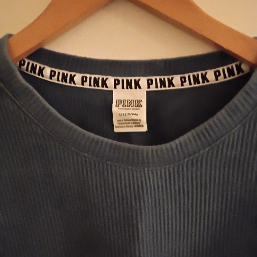 VS PINK Blue Top - Picture 3 of 5